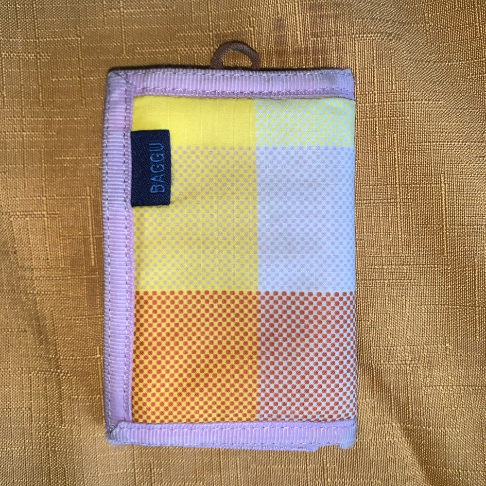 Baggu wallet